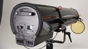 Followspot LED 700W, zoom 04°-10°, white 5600K, DMX, frost filter, built-in colour changer, double-side handle, mobile linear fader box for manual dimming with 2m cable,
Wooden-Crate packing included