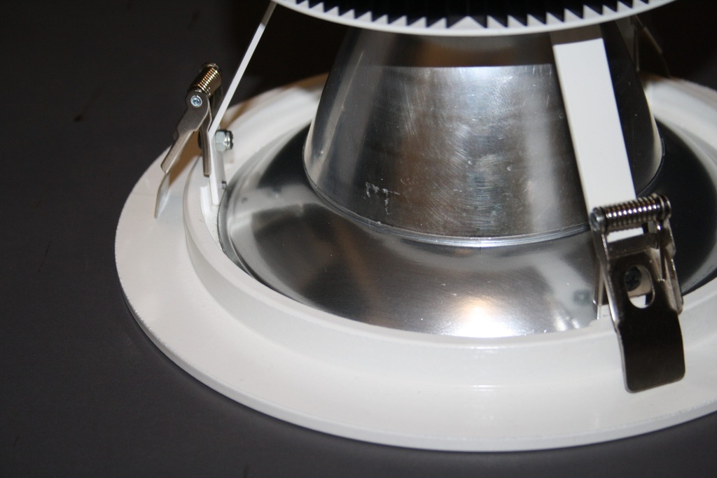 Downlight LED 85W, RECESSED type, white 4000K, no-fan, hole diam. 140mm (optics: 29°, 46°, 72°)