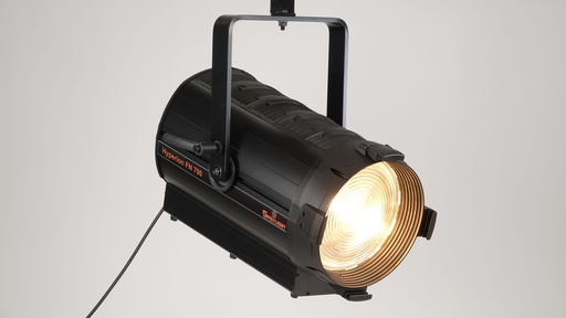 [FN HY LED 700 WW] Fresnel LED projecteur Hyperion 700 Watts, blanc chaud 3'200°K, zoom 11-53°, DMX + manuel