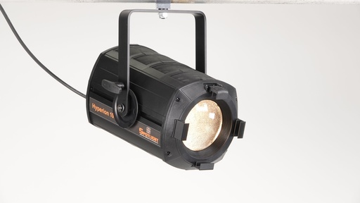 [PC HY LED 100 RGBW] PC LED projecteur Hyperion 100 Watts, RVBB 2'700-8'000°K, zoom 15-60°, DMX + manuel