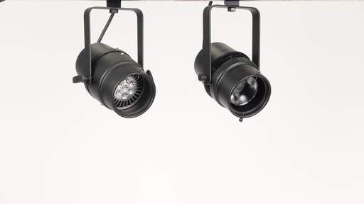 [SUPERLUT LED 30] Superlut 30W, Eigenständig, wählbare LED (2'700, 3'000, 4'000°K), wählbare Optik (10, 15, 26, 36, 60°), über Stromversorgung dimmbar
